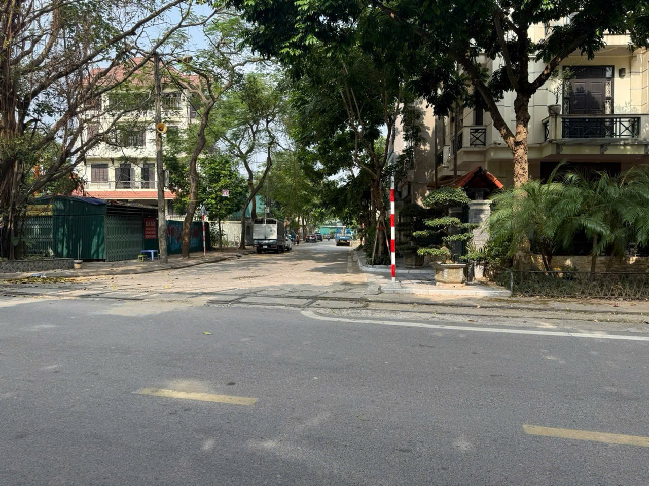 VỊ TRÍ ĐẮC ĐỊA – LÔ GÓC HIẾM – VỈA HÈ RỘNG – KINH DOANH – XÂY BIỆT THỰ

🔥