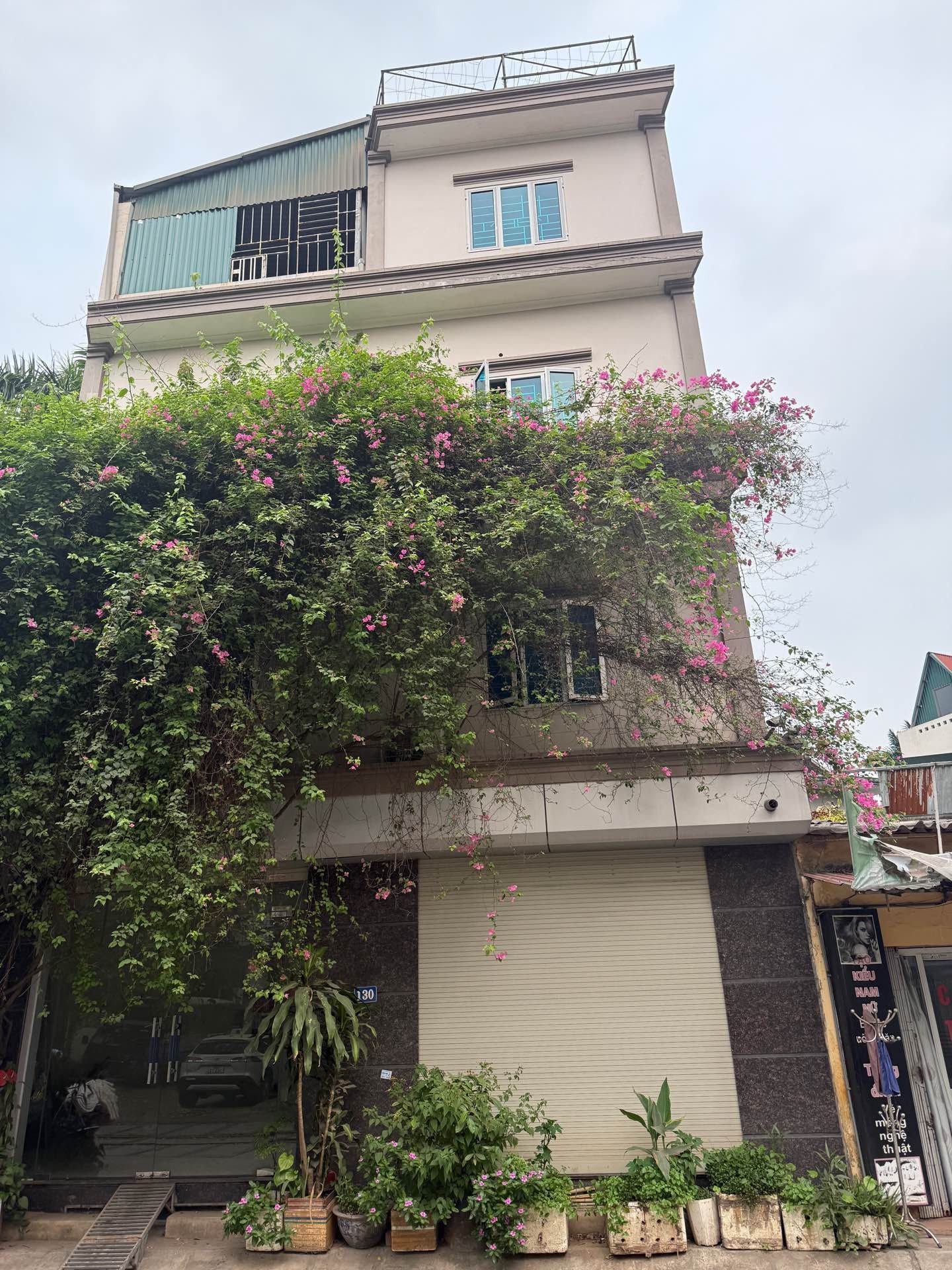 BÁN NHÀ THƯỢNG THANH, DÂN XÂY CHẮC CHẮN - MẶT PHỐ KINH DOANH - Ô TÔ TRÁNH - Ô TÔ VÀO NHÀ