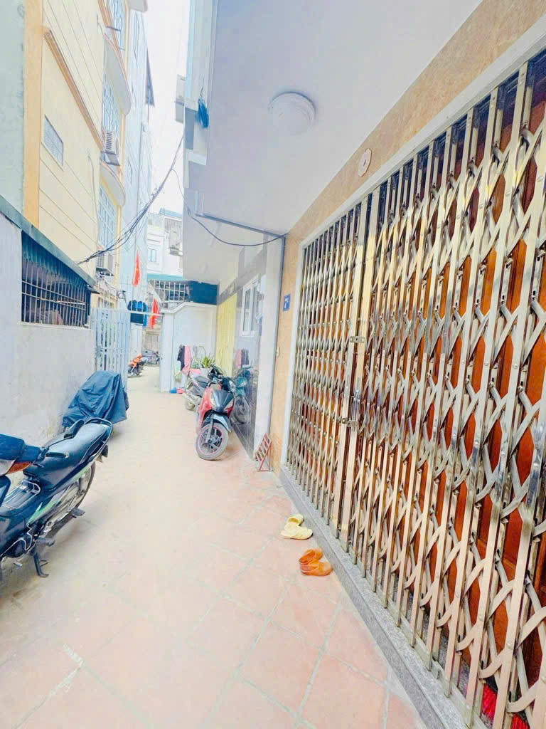 THỤY KHUÊ - NHÀ ĐẸP DÂN XÂY TÂM HUYẾT - GIÁ TỐT - 35M2X5T - 6,8 TỶ