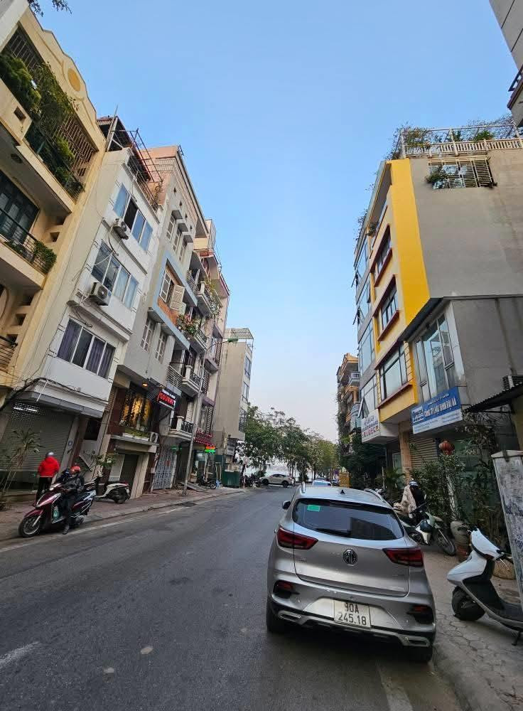 Ban nhà mặt ngõ 4m kinh doanh phố Thuỵ Khuê 40m2 3 tầng 5.5 tỷ Tây Hồ mua ngay kẻo mất