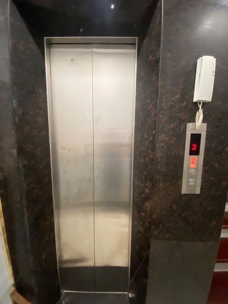 Mình cho thuê nhà mới, hai mặt tiền, Thụy Khuê, 106m2x 4T vỉa hè 29 Tr