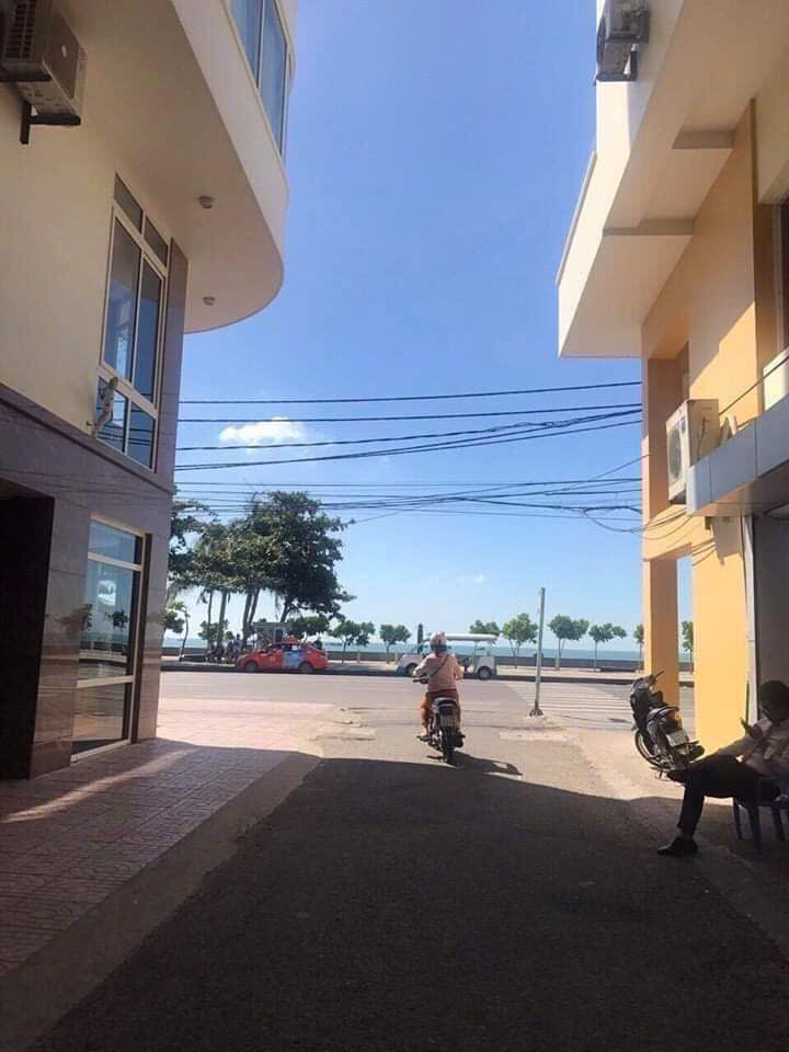 Khách sạn Mini View biển. Bãi Sau Vũng Tàu. Chốt hạ shock: 10,3 tỷ.