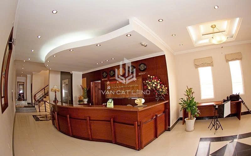 BÁN KHÁCH SẠN  VỊ TRÍ VIP 2 MẶT TIỀN THÙY VÂN BÃI SAU VT – 1T9L – 50 PHÒNG – 323M² – 260 TỶ