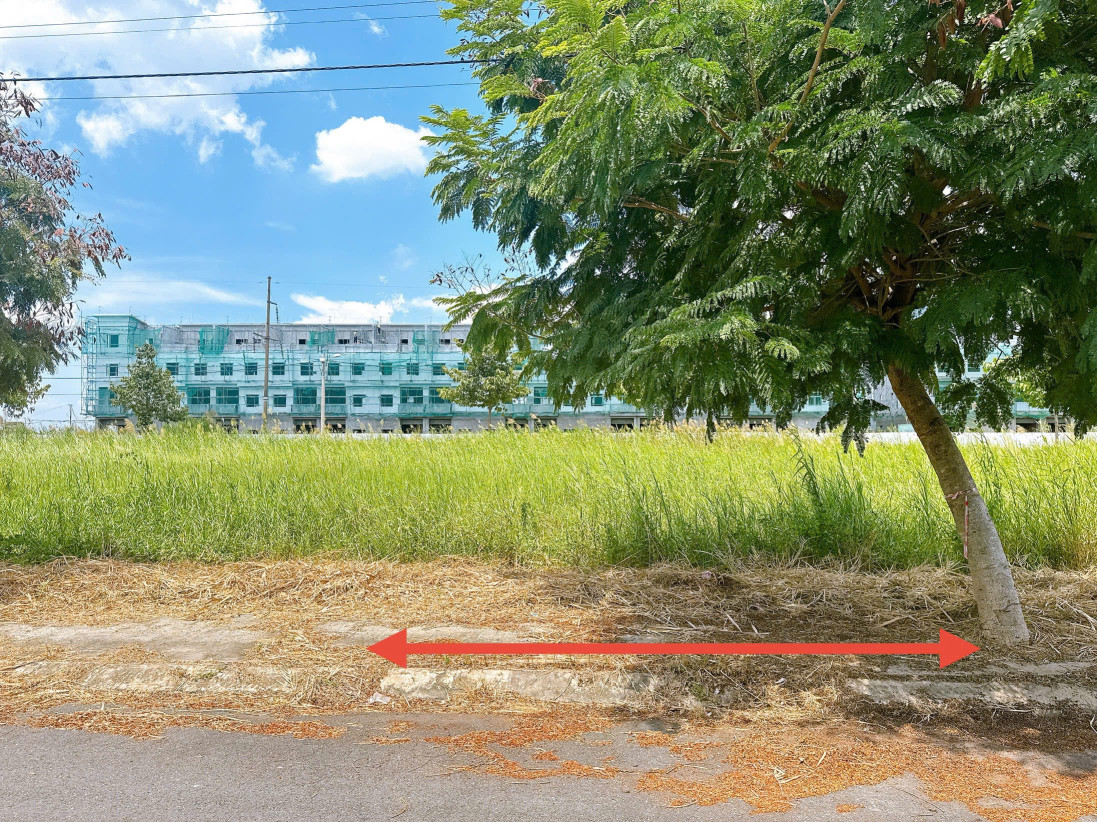 Bán đất dự án SaiGon Village, Long Hậu, 80m2, đường số 32 dãy D5, giá chỉ 2 tỷ