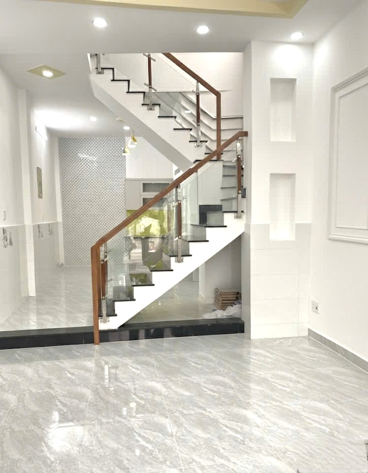Bán Nhà mới xây, đẹp gần TỈNH LỘ 10 AN LẠC,2 tầng (4X15M),SÁT HẺM Ô TÔ,giá 5.1 tỷ.