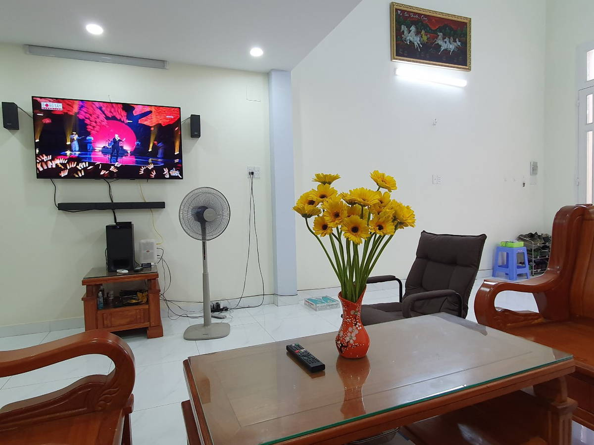 chủ hạ giá 300tr cần bán gấp nhà hẻm xe hơi tỉnh lộ 10