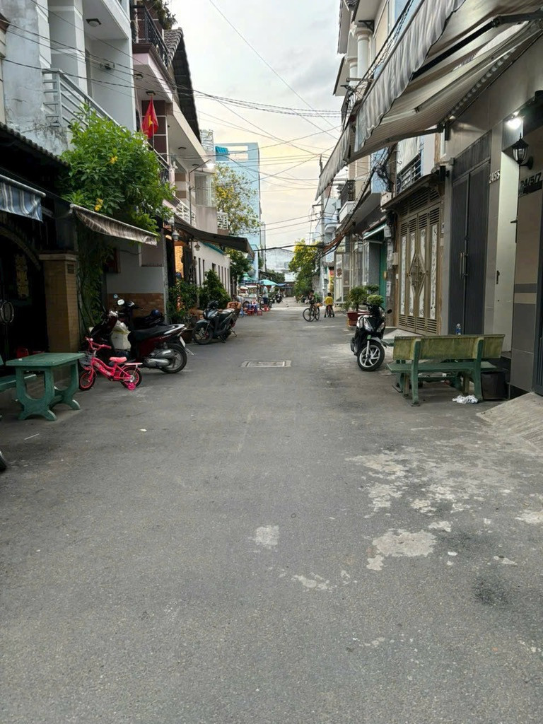 🌺 NHÀ 2 TẦNG KIÊN CỐ -  ĐƯỜNG NHỰA 8M XE TĂNG CHẠY BON BON -  BÌNH TRỊ ĐÔNG - ĐẦY ĐỦ CÔNG NĂNG - 52M2  5 ,6 TỶ