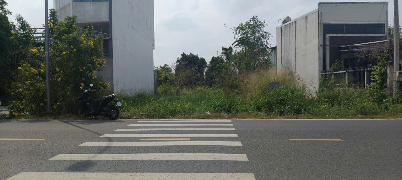 Bán đất mặt tiền kinh doanh buôn bán MT Nguyễn Văn Khạ xã Phú Hòa Đông Củ Chi TPHCM, DT: 5x28m.