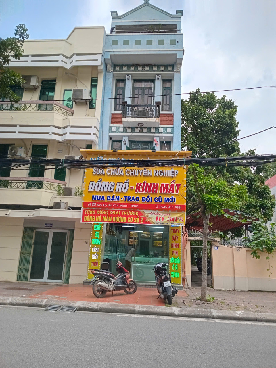 BÁN NHÀ 4 TÂNG, mặt phố ĐẠI LỘ HÔ CHÍ MINH, trung tâm TPHD: