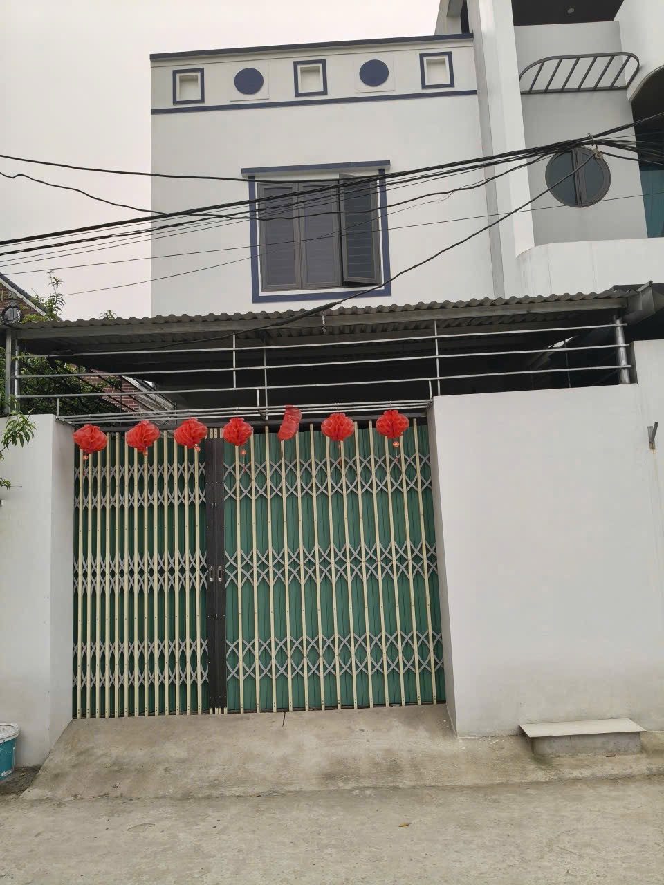CHÍNH CHỦ HÀ NỘI GỬI BÁN ĐẤT + NHÀ 2 TẦNG - TRUNG TÂM THỊ TRẤN THANH THỦY, NỘI THẤT ĐẦY ĐỦ, DỌN VÀO Ở NGAY!