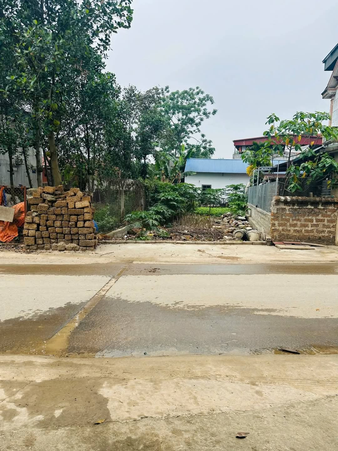 Sóc Sơn 1,7 tỷ trục liên khu dân cư sẵn sổ đỏ