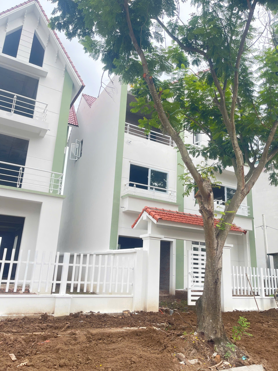 Biệt thự cenco5 trạm trôi