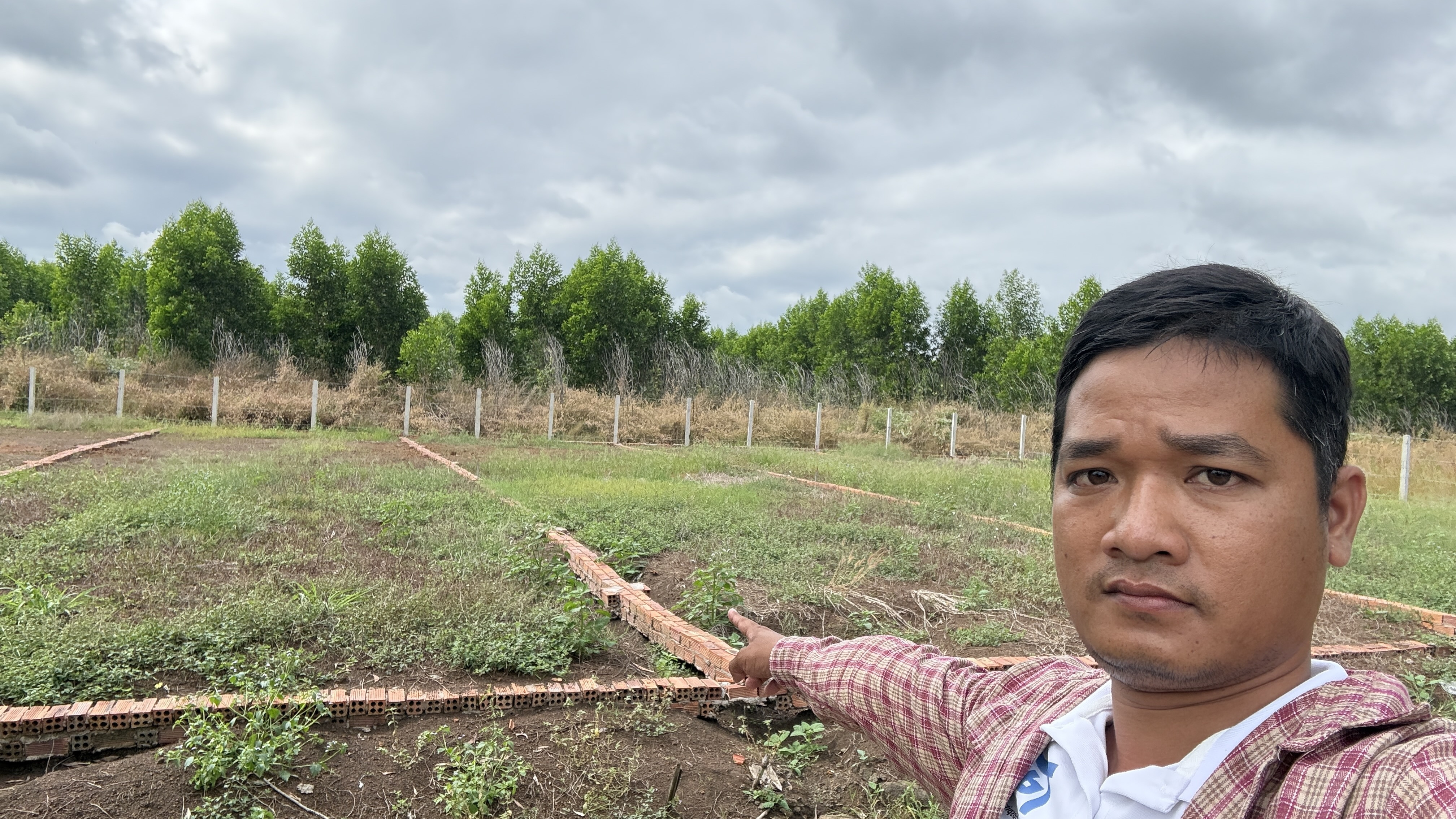 Bán đất nền giá rẻ, cách nhựa lớn đường chính 150m,