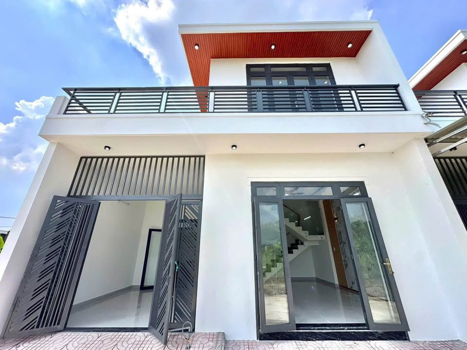 🏡 NHÀ ĐẸP GẦN CỔNG CHÀO PHƯỜNG TÂN TRIỀU – DỌN VÀO Ở NGAY