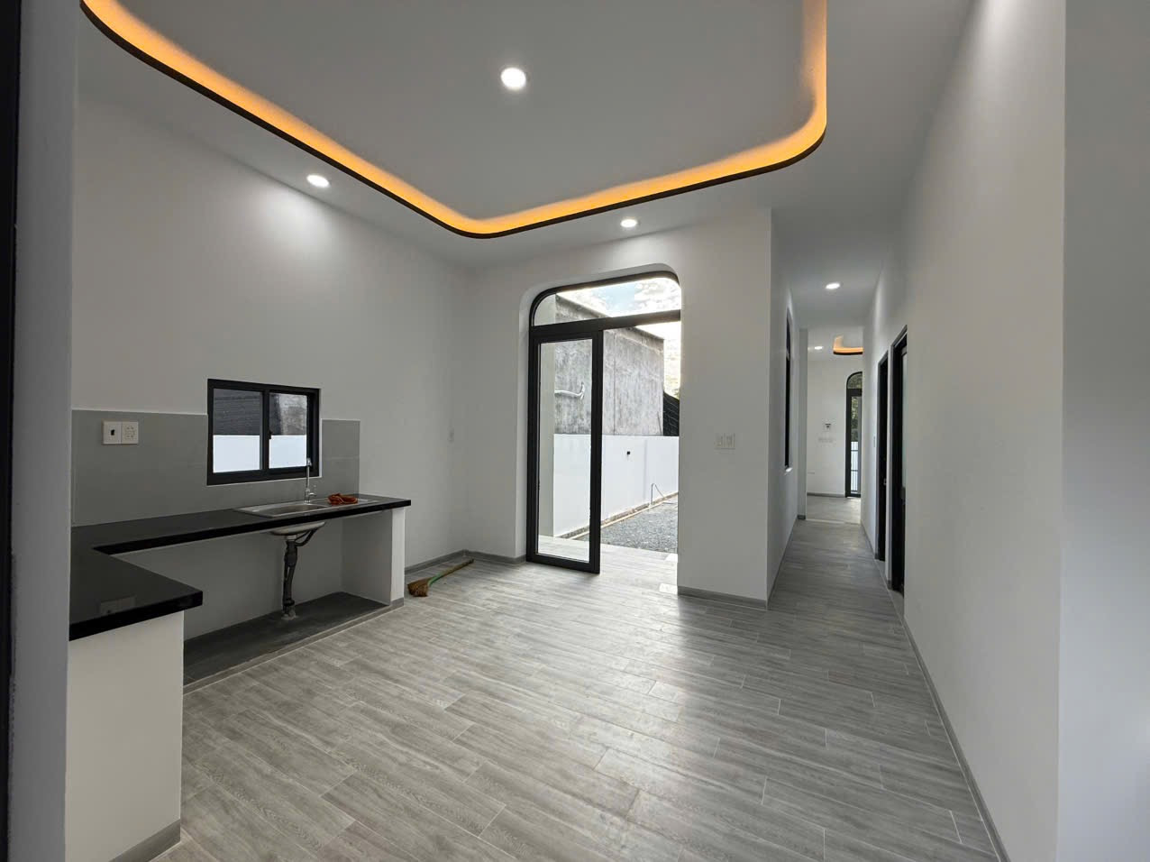 DLA09 Bán nhà sân vườn gần trường tiểu học Diên Lâm