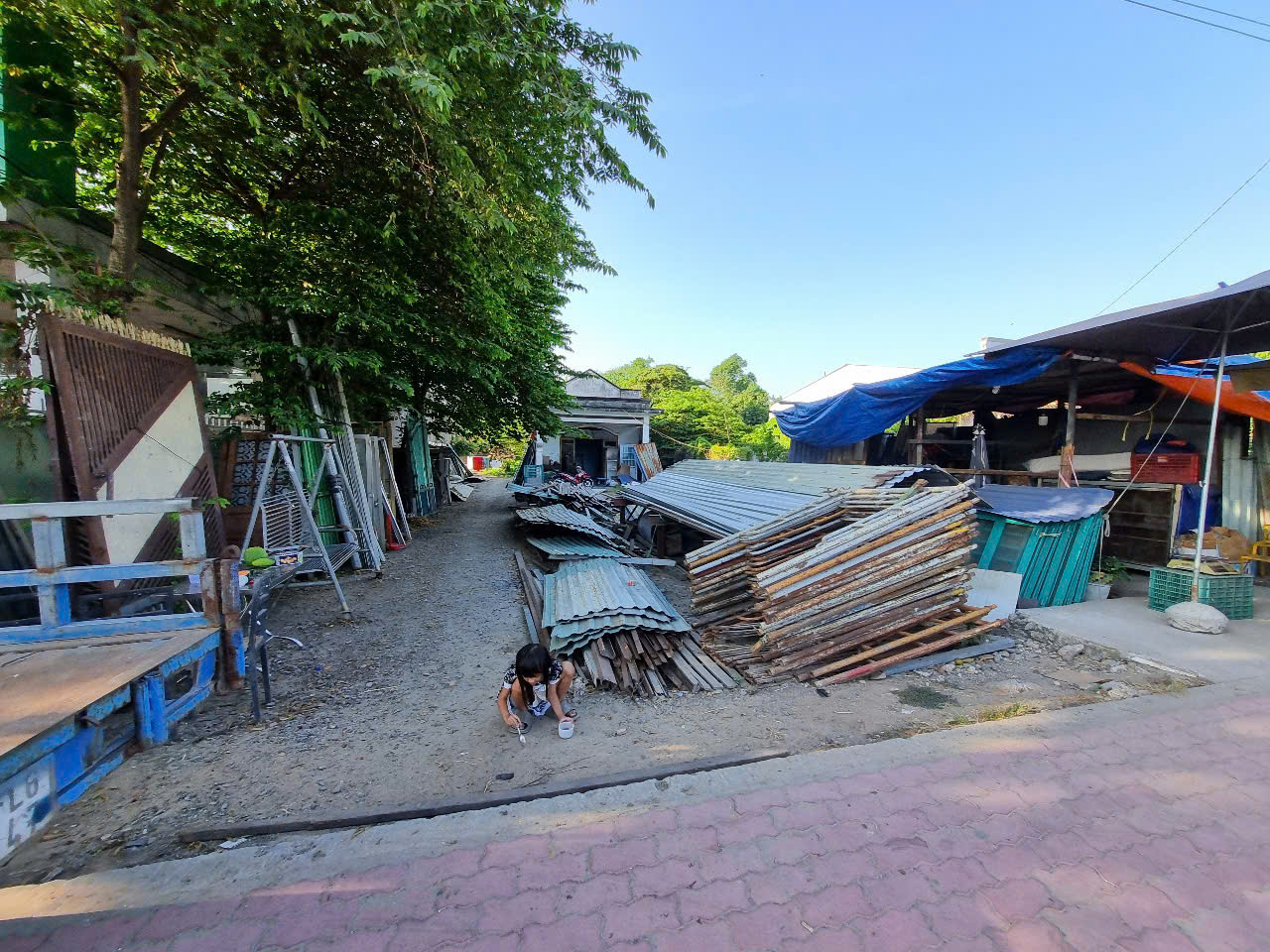 (B440) Đất ( có nhà) mặt tiền Tỉnh Lộ 8, xã hòa Phú. dt đất 936m2, có thổ 524m2, giá chỉ 17 tỷ 900
