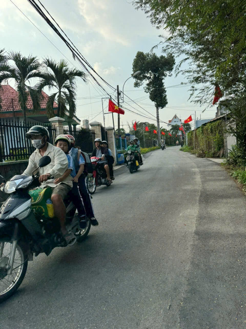 Bán đất Củ Chi, bán lô đất mặt tiền đường 418, 2 sẹc ngắn đường Tỉnh Lộ 8,, diện tích 613m2, có 60m2 thổ cư, xã Phước Vĩnh An