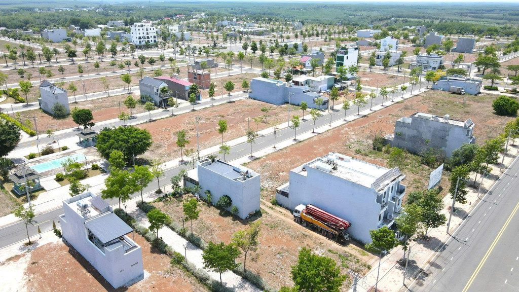 Cần Bán Lô Đất Nền Trung Tâm Thị Trấn Đúc Hòa, Long An