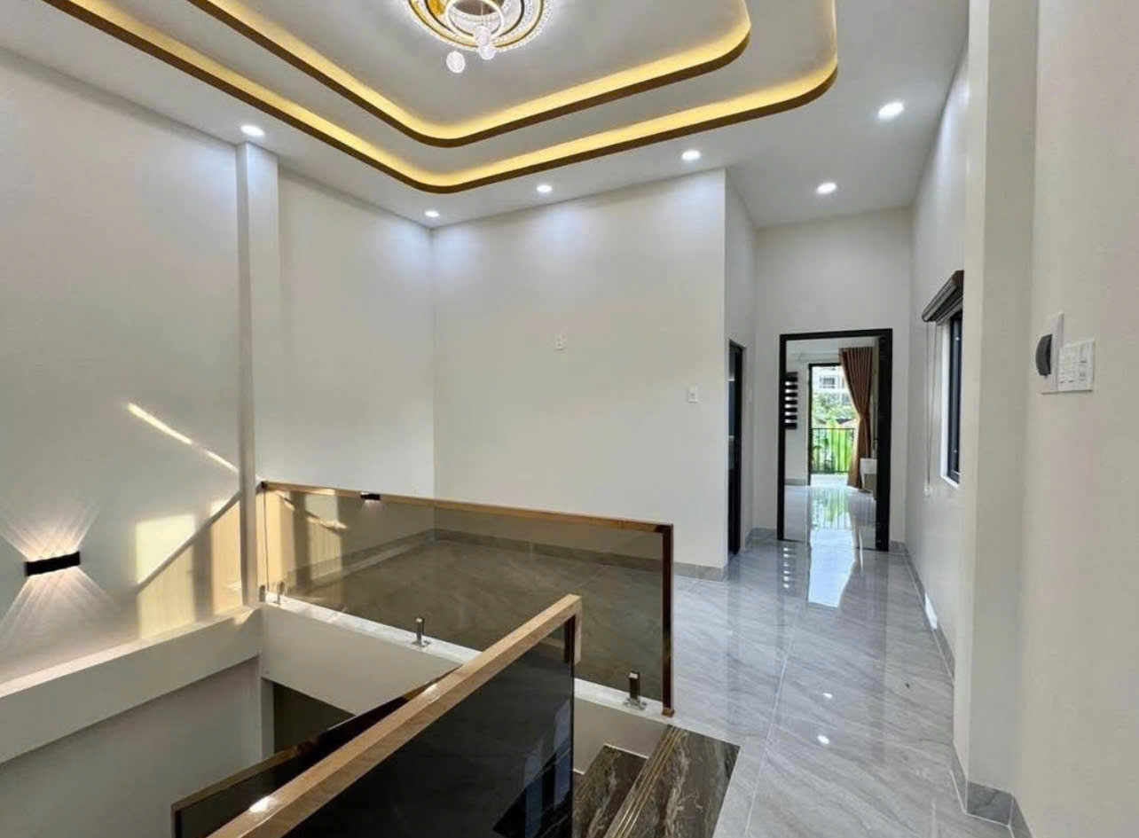Chính chủ bán nhà – Cách Chợ Bình Chánh 15 phút – 102m² – 2 tỷ 6 – Sổ hồng riêng