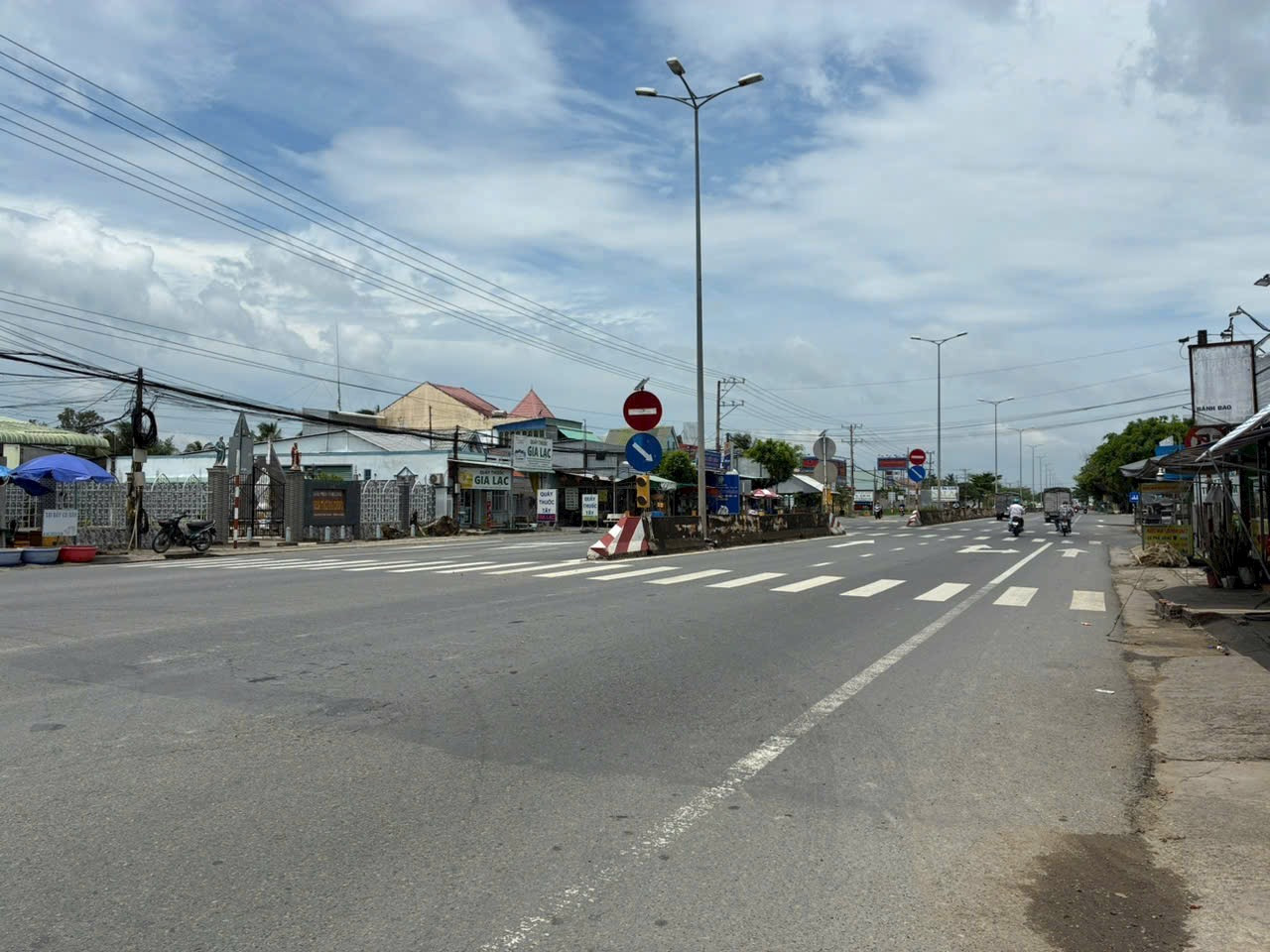 Bán đất 328.9m² full thổ cư ngang 10.0m giá 980 triệu tại Đường Tỉnh Lộ 905 Xã Song Phú