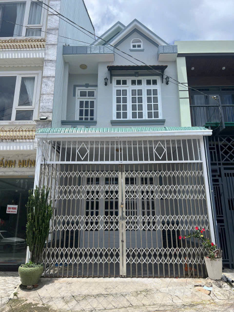 NHÀ KQH TÔ HIẾN THÀNH 78M2 NGANG 4,5M 2 TẦNG HOÀN CÔNG CÁCH CHỢ ĐL 2KM