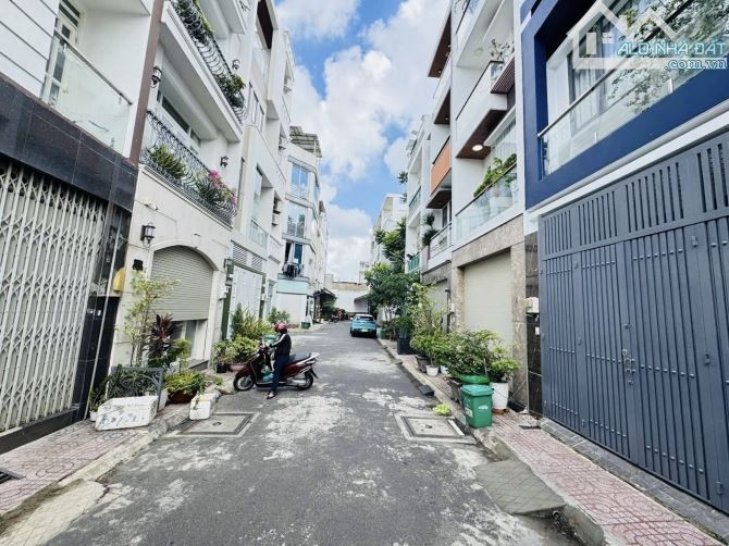 Tô Hiệu - HXH ngủ nhà - 66m2 - 4 tầng- giá 9,3 tỷ