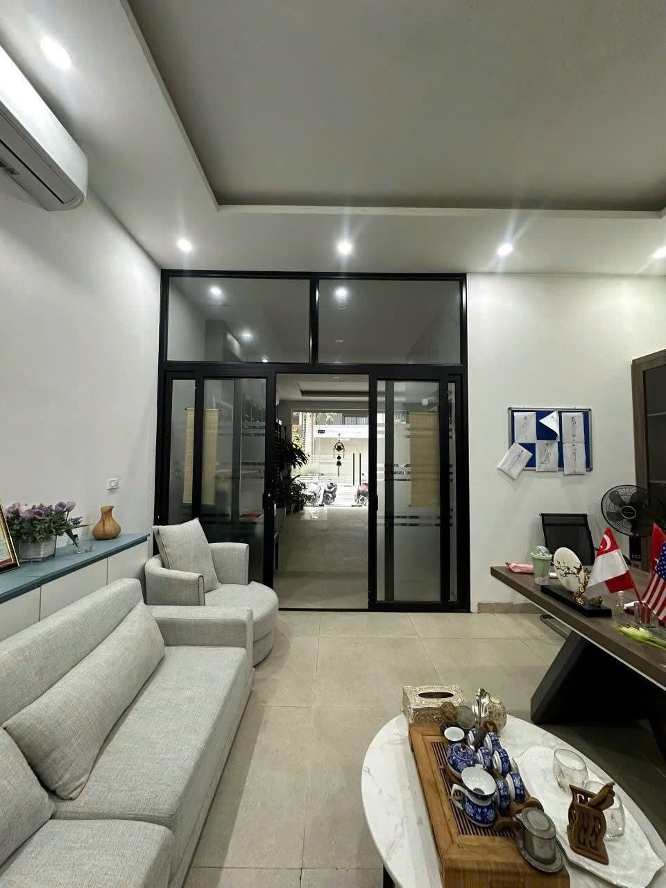 Cho Thuê Liền Kề Khu Galaxy Tố Hữu - Hà Đông 90M² 6 Tầng Thang Máy - Nội Thất CB - Kinh Doanh VP.. Giá Thuê 40tr