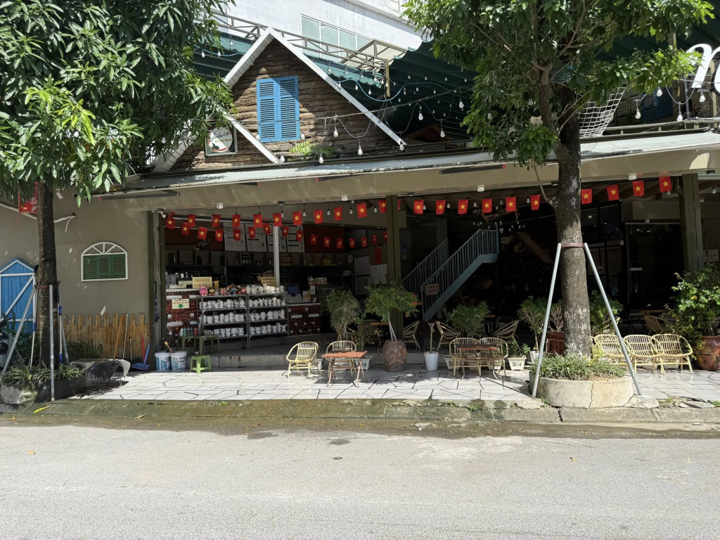 Biệt thự BT4 KĐT Văn Khê Hà Đông Lô góc- trục chính- KD sầm uất- 300m2- 3 tầng giá 8x tỷ