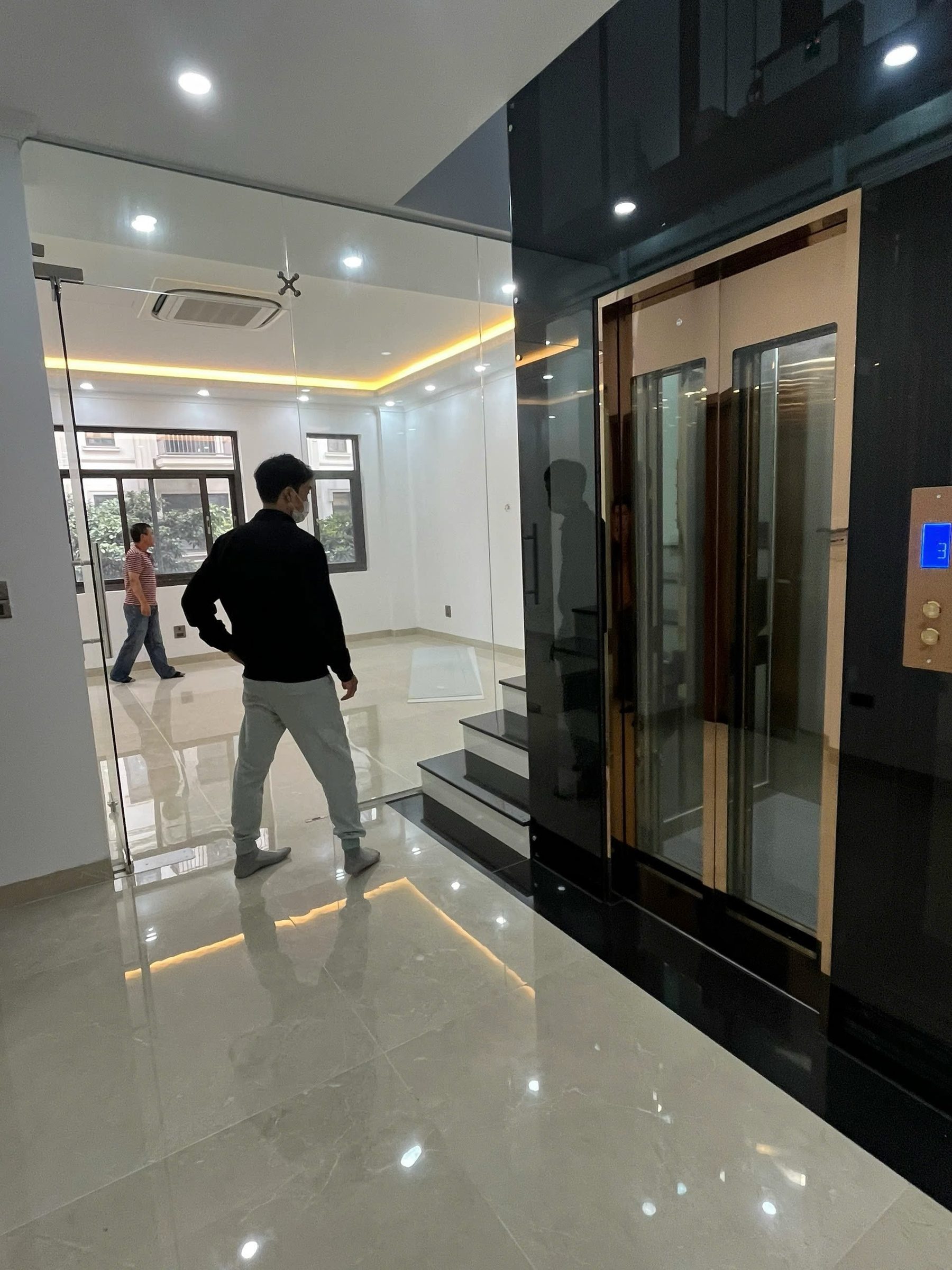 Cho thuê sàn văn phòng Him Lam 90 m2/tầng gồm 2 phòng làm việc