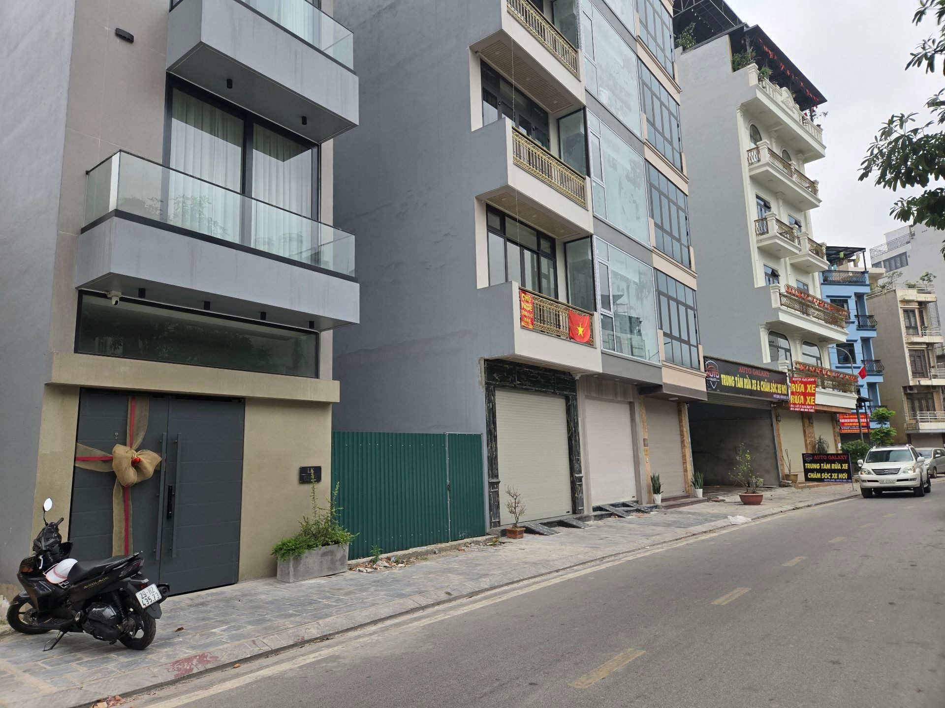 CHÍNH CHỦ _BÁN CĂN _50m²_5 TẦNG _ 24.1 TỶ _LIỀN KỀ GALAXY NGÂN HÀ_VẠN PHÚC_HÀ ĐÔNG