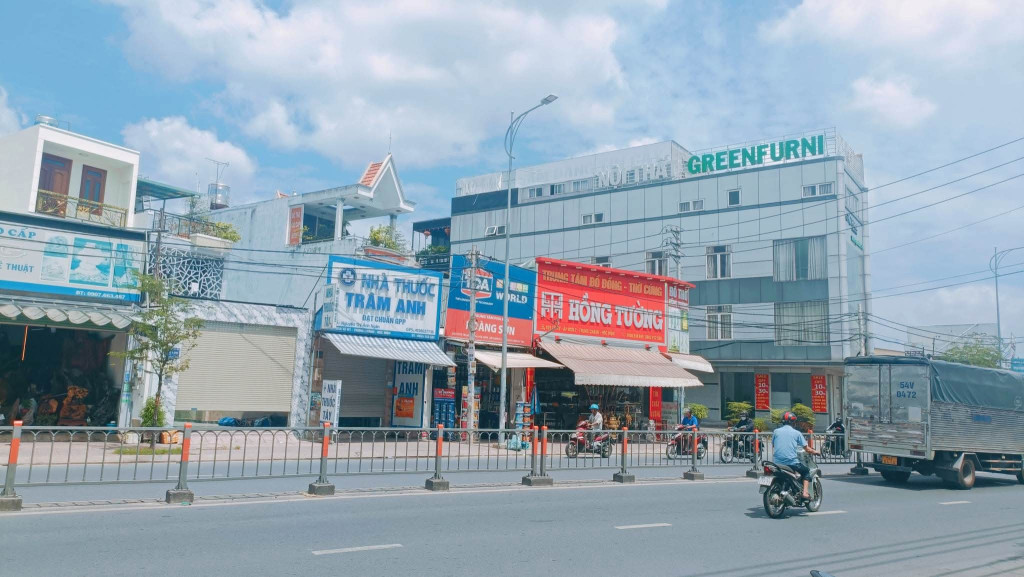 Bán nhà mặt phố tại Tô Ký, Thới Tam Thôn, Hóc Môn, giá tốt chỉ 25 tỷ, 300m2, ngang hiếm 9m