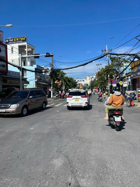 Bán nhà mặt tiền 8x27m giá 18,5 tỷ Đường Tô Ký