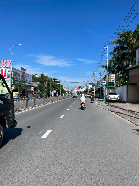 Bán nhà mặt tiền 8x30m giá 26 tỷ Đường Tô Ký