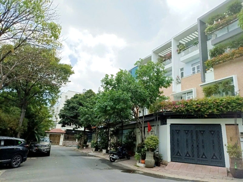 Bán nhà Hẻm Xe Hơi KDC Cao Cấp 5 Tầng 77m2_4x19m Gần Tô Ngọc Vân Tam Bình Thủ Đức Chỉ 7,4 tỷ
