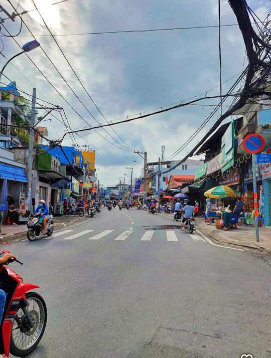 Bán nhà HXH thông thoáng ngay Tô Ngọc Vân, Tam Phú. DT 5x20m, vị trí đắc địa.Chỉ 8,2 Tỷ
