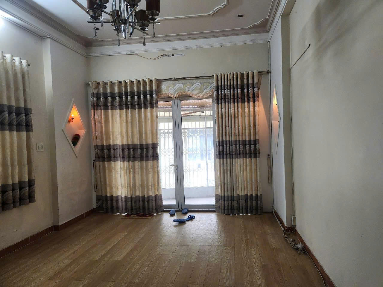 CHO THUÊ NHÀ TÔ VĨNH DIỆN P6 ĐÀ LẠT - 4 PHÒNG NGỦ - 11 TRIỆU/THÁNG