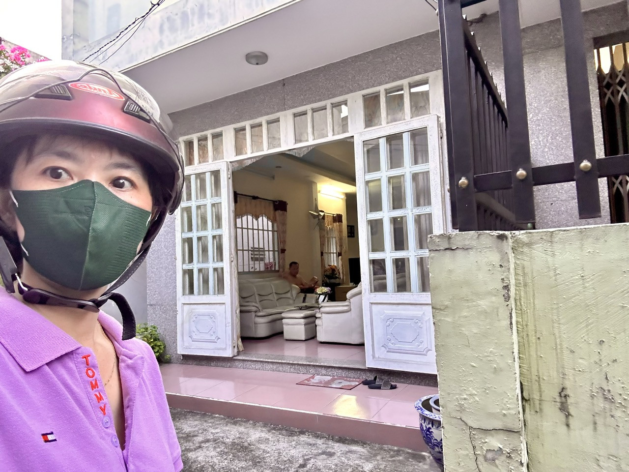 NHÀ ĐẸP CÁCH 1 CĂN RA MẶT TIỀN TÔN ĐẢN- NHÀ ĐẸP CHỦ DỄ THƯƠNG THIỆN CHÍ- CÓ SÂN TRƯƠC NHÀ THUẬN TIỆN DDEERW XE OR ĐÃI TIỆC- GIAO THƯƠNG GIỮA TÔN THẤT THUYETS VÀ NGUYỄN TÂT THÀNH.