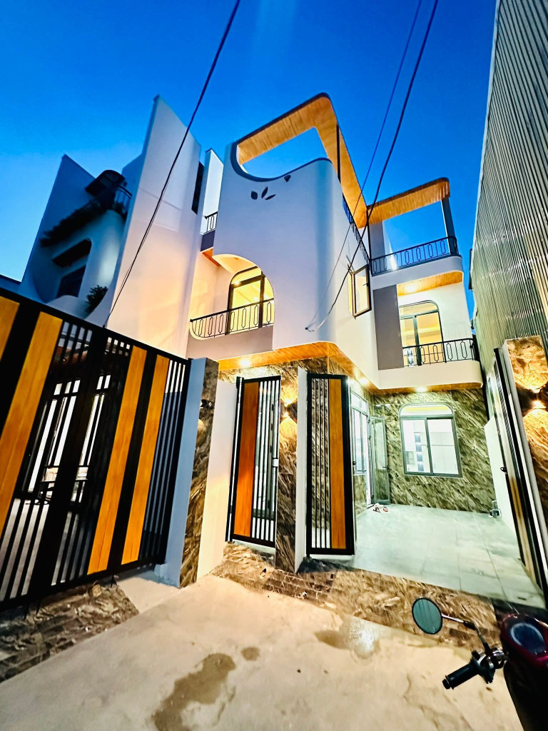 Bán nhà kiệt ô tô Tôn Đản, 80m2, 4.45 Tỷ