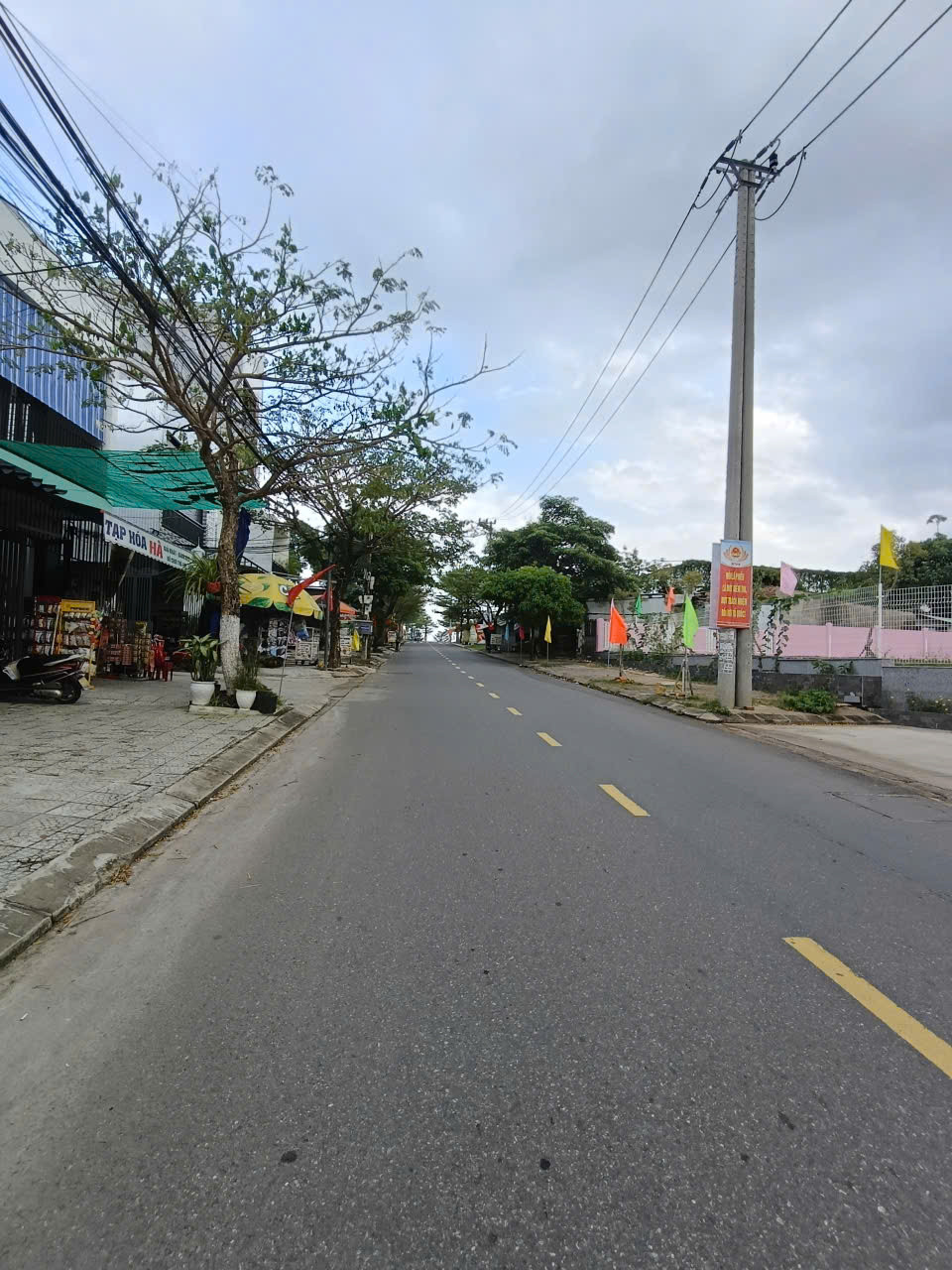 BÁN 2 LÔ ĐẤT LIỀN KỀ MẶT TIỀN TÔN ĐẢN - GIÁ BÁN THẤP HƠN NGÂN HÀNG ĐỊNH GIÁ