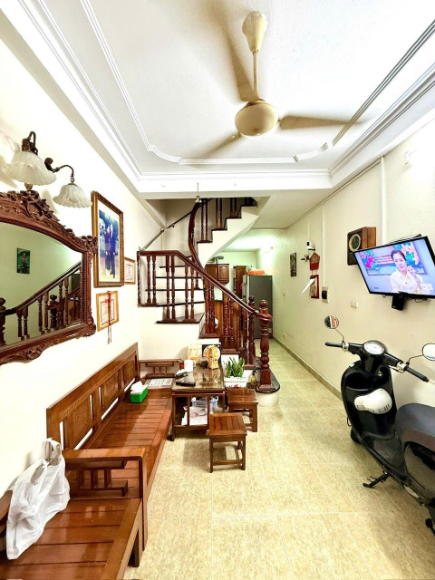 BÁN NHÀ -PHỐ TÔN ĐỨC THẮNG-NHÀ DÂN  XÂY 5TẦNG -DT27/33 M2 – GIÁ CHỈ,6.9 TỶ