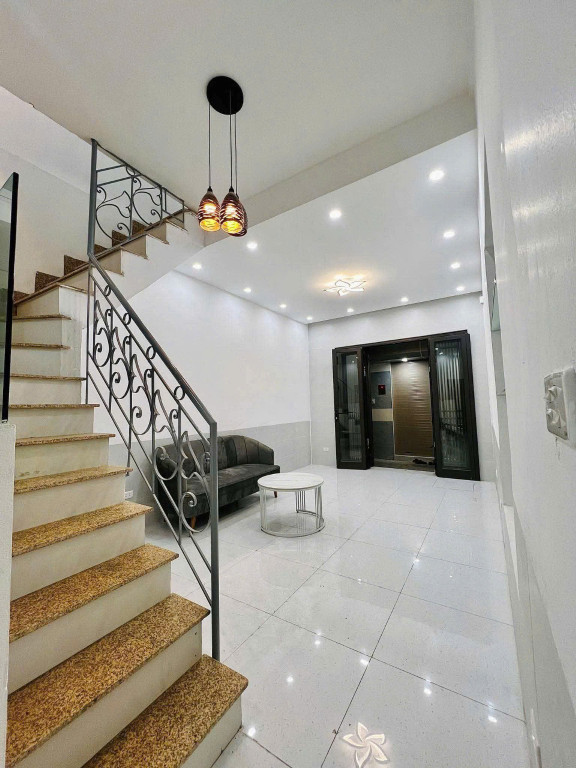 Cho thuê nhà ngõ 28 Văn Hương 3 tầng x 31m2, 2 ngủ, 8 Triệu ở hộ gia đình