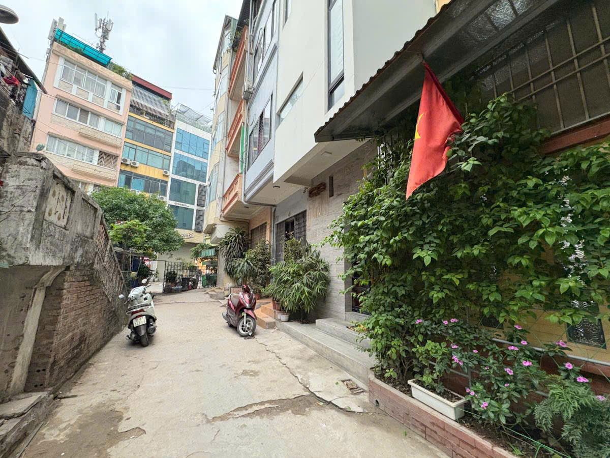 TÔN THẤT TÙNG - ĐỐNG ĐA - DT 82 M2 x 4T - MT 4.4M - 25.5 TỶ - 10M RA PHỐ - NGÕ Ô TÔ-KD TỐT