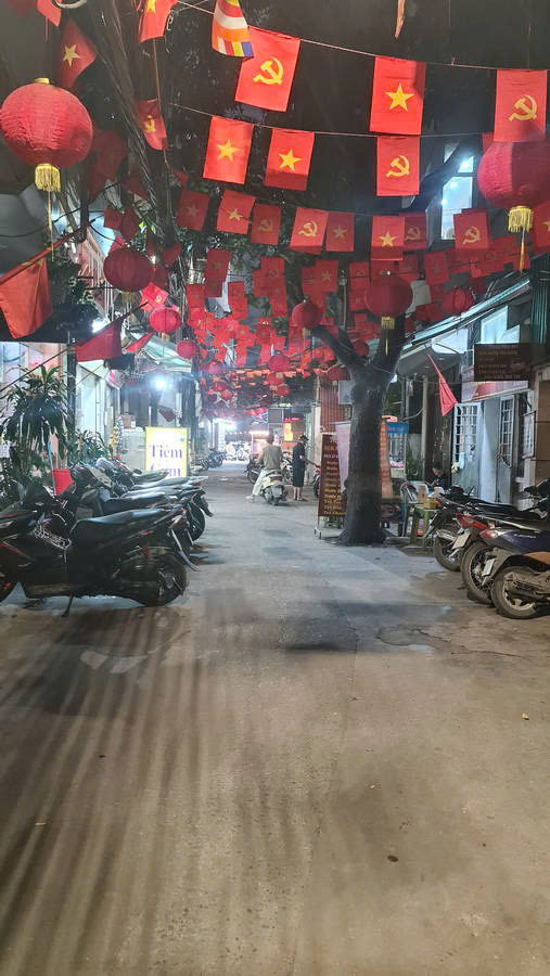 Căn hộ dòng tiền đường  Tôn Thất Tùng ô tô sát nhà, 2 thoáng DT: 90m2, 7 tầng, MT : 5,5m chào: 25,8 tỷ