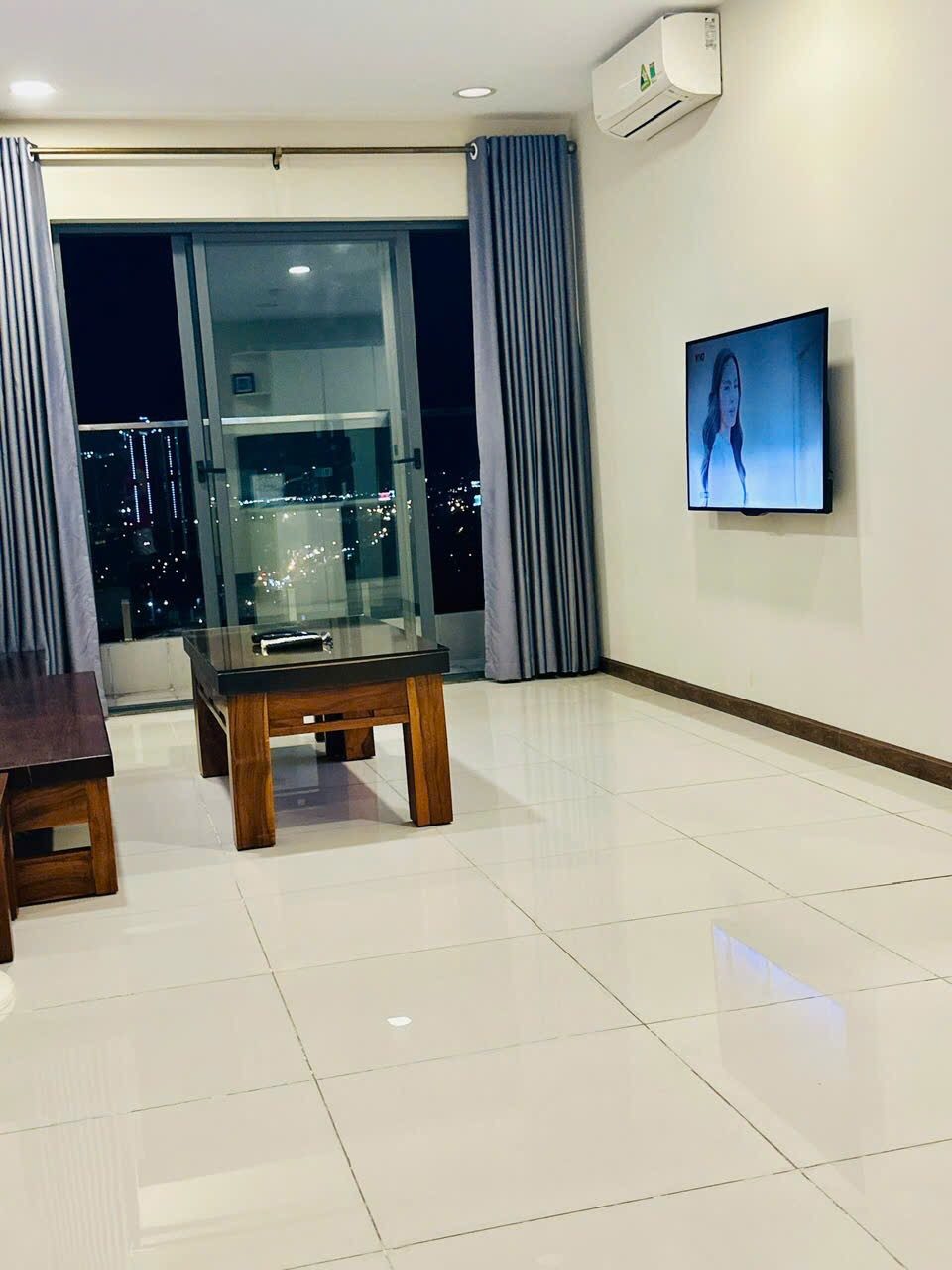 Bán hoặc cho thuê căn 1PN 56m2, De Capella tầng cao, đầy đủ nội thất.