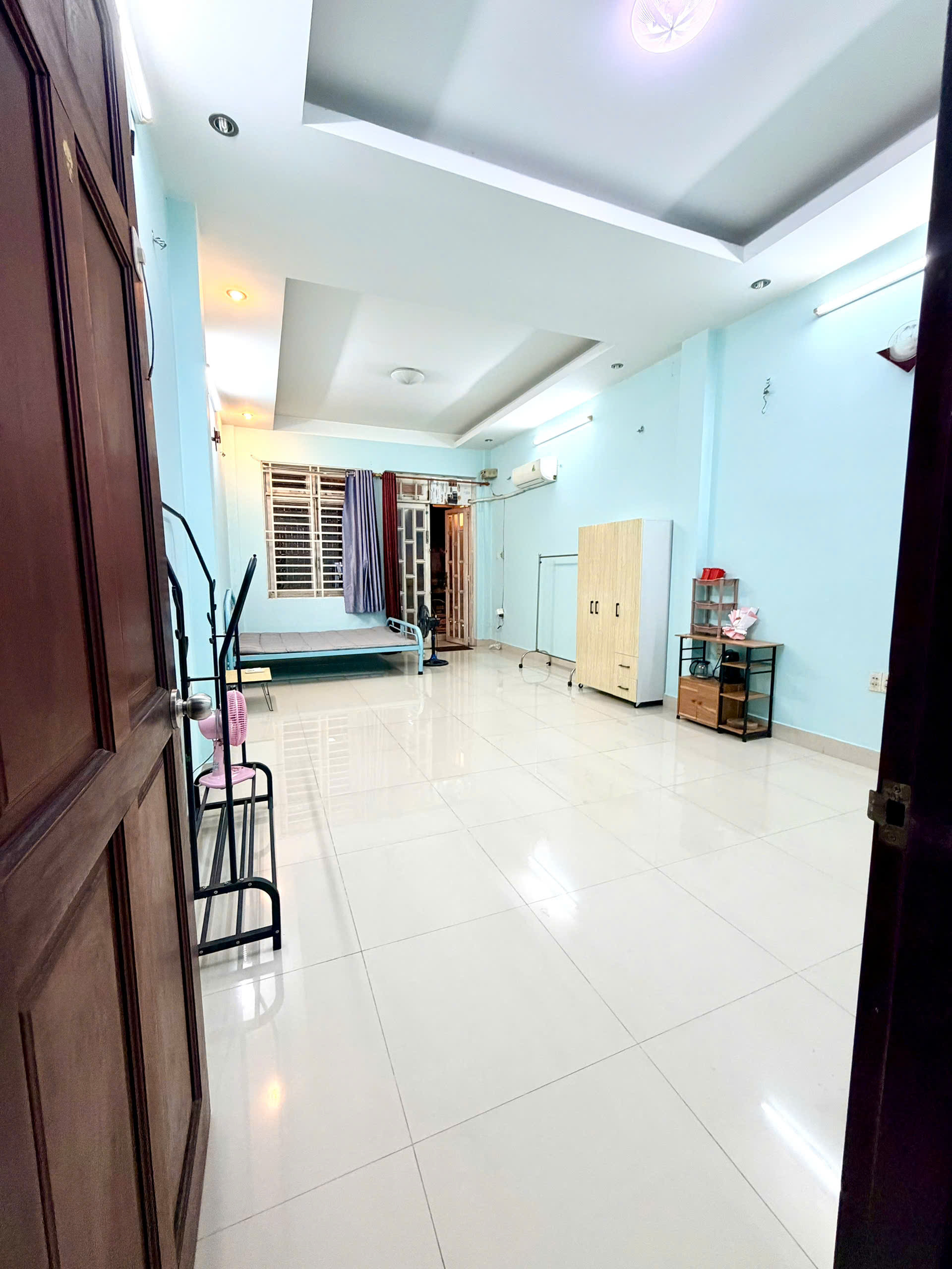 Cho thuê Trọ 1PN 40m2 - Ban Công, WC Riêng - Quận 2 - Giá 4TR