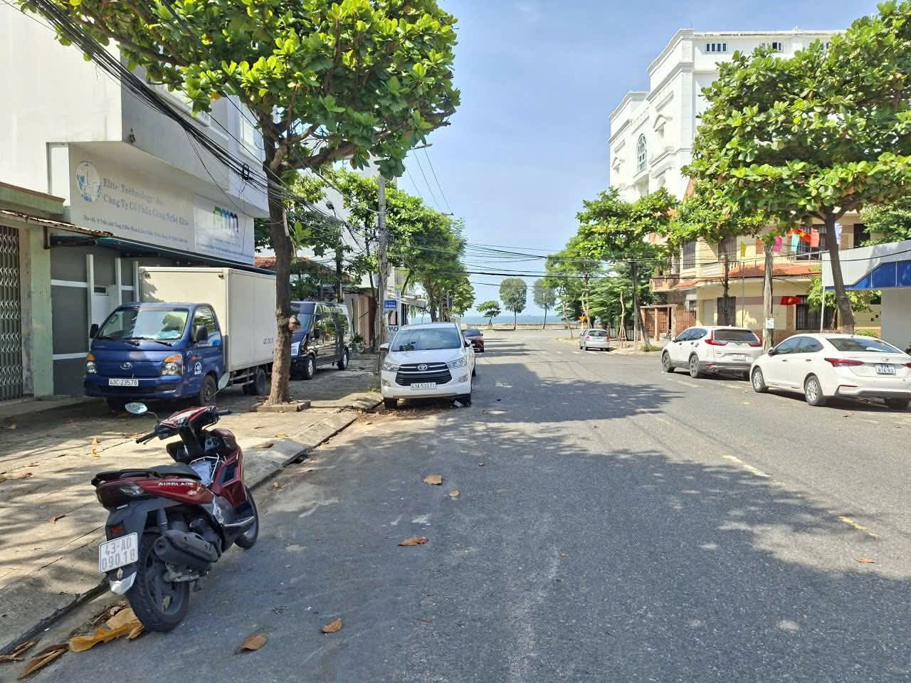 Bán đất 108m2 cách Biển 50m, đường Trần Anh Tông