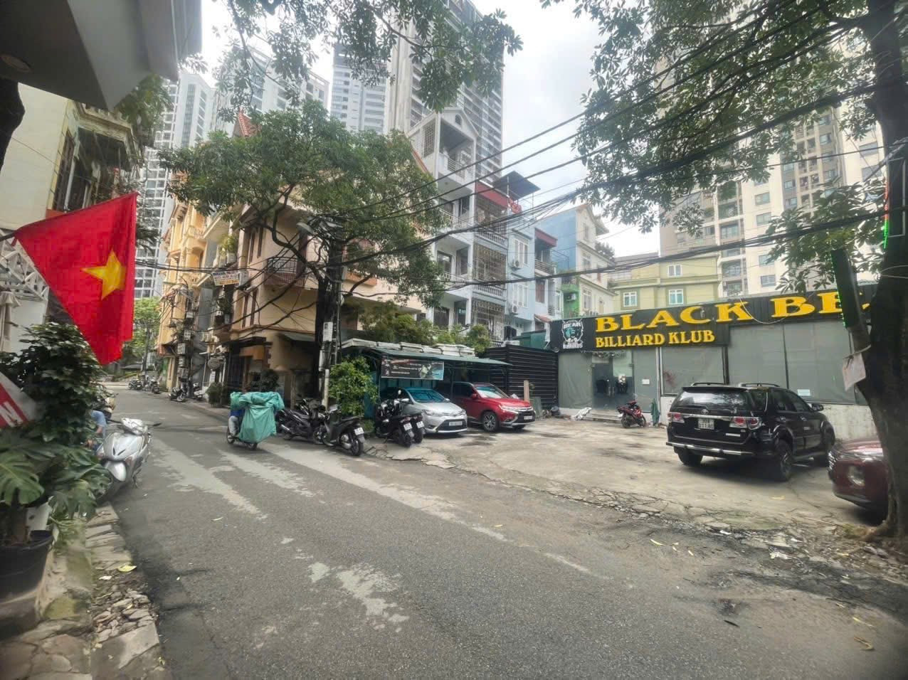 Bán nhà Trần Bình (NTL) 554/810m, Cấp 4, mt 41m, giá 177 tỷ