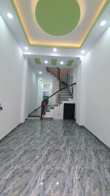 Bán nhà quận 10, đường Trần Bình Trọng, 50m2, 3 tầng, hẻm xe hơi, 8.5 tỷ