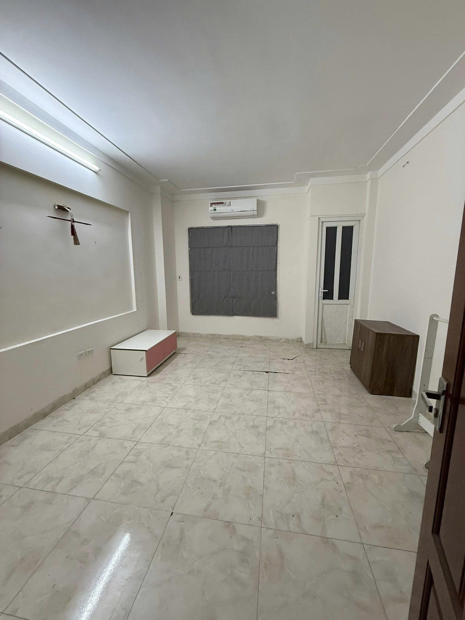 Cho Thuê Nhà Ngõ 297 Trần Cung - Bắc Từ Liêm/ 30M² 5 Tầng - Full Đồ/ Giá Thuê 12tr