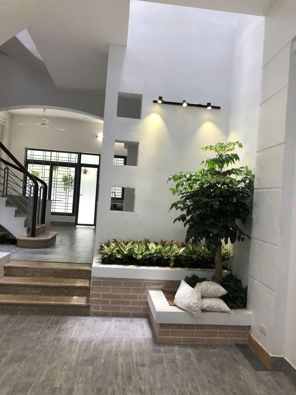 Cho Thuê Nhà Ngõ 273 Trần Cung - Bắc Từ Liêm 80M² 4 Tầng  5 Ngủ - Full Nội Thất - Khu Vực An Sinh Đỉnh - Giá Thuê 18tr